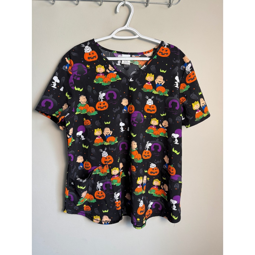 Peanuts Womens Black Halloween Snoopy Scrub Top XL Spooky Festive Nurse Pockets